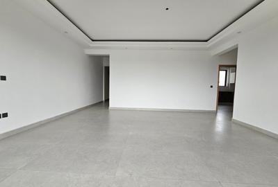 3 Bed Apartment with En Suite in Brookside - 3