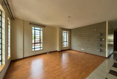 3 Bed Apartment with En Suite in Rhapta Road