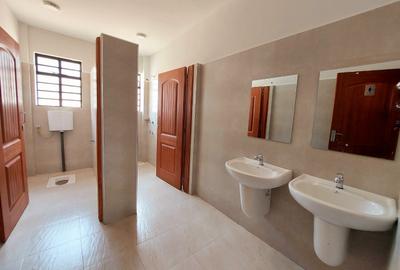 Warehouse with Service Charge Included at Ruiru - 4