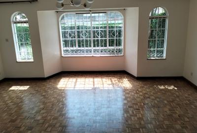 4 Bed Townhouse with En Suite in Lavington - 3