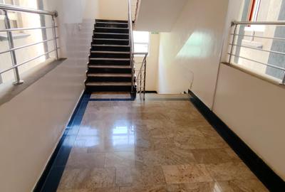 3 Bed Apartment with En Suite in Riverside