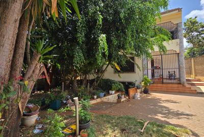 4 Bed Townhouse with En Suite in Kyuna - 2
