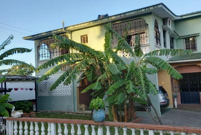 3 Bed Townhouse with En Suite at Bombolulu Estate