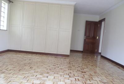 3 Bed Apartment with En Suite at Kilimani