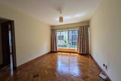 5 Bed Townhouse with En Suite in Spring Valley - 3