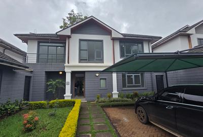 5 Bed Townhouse with En Suite at Paradise