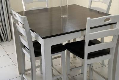 Serviced 2 Bed Apartment with En Suite at Lantana Rd - 4