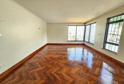 6 Bed House with En Suite in Lower Kabete