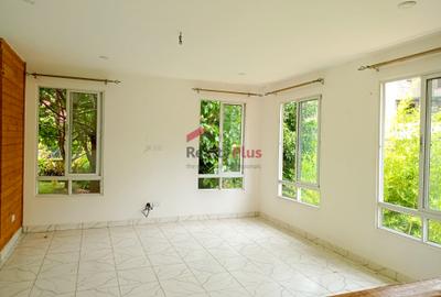 3 Bed House with En Suite in Spring Valley