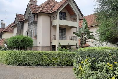4 Bed Townhouse with En Suite in Lavington