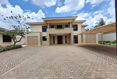 4 Bed Townhouse with En Suite in Karen