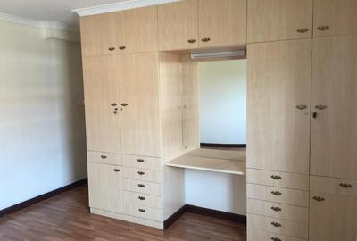 3 Bed Apartment with En Suite at Githunguri Rd