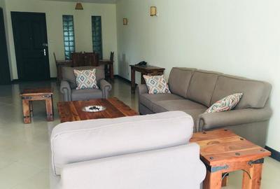 Serviced 2 Bed Apartment with En Suite at Brookside Gardens - 4