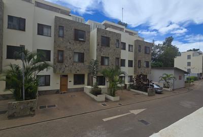 4 Bed Apartment with En Suite in Thika Road