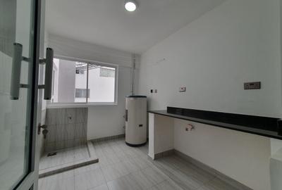 2 Bed Apartment with En Suite at Parklands - 4