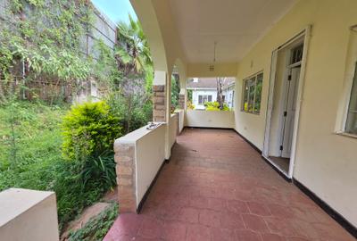 Office with Service Charge Included in Riverside - 3