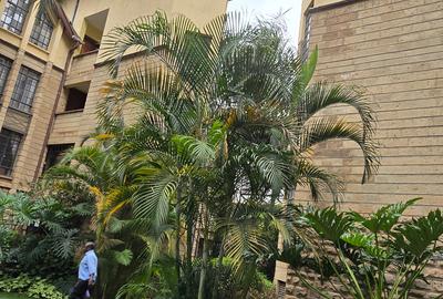 3 Bed Apartment with En Suite at Valley Arcade - 4