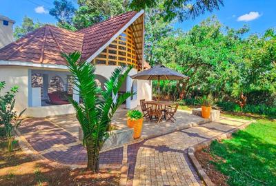 2 Bed House with En Suite in Karen