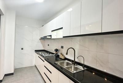 2 Bed Apartment with En Suite in Kilimani - 2