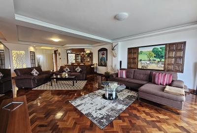 5 Bed Apartment with En Suite at 6Th Parklands