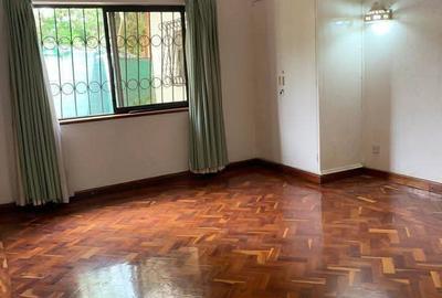 4 Bed House with En Suite at Westlands - 3