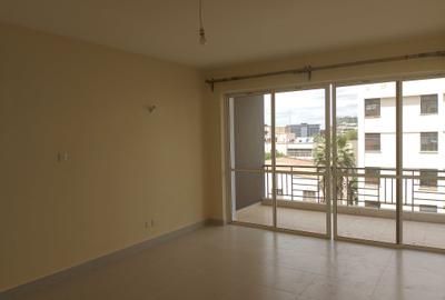 4 Bed Apartment with En Suite at Parklands - 2