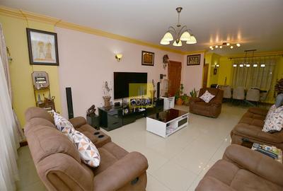 3 Bed Apartment with Lift in Parklands