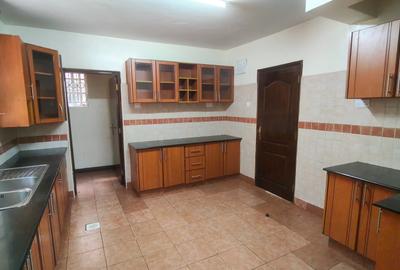 4 Bed Townhouse with En Suite at Kileleshwa - 2