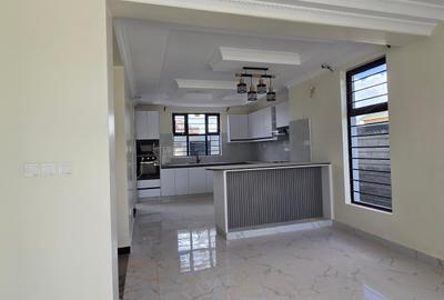 4 Bed House with En Suite at Eastern Bypass - 4