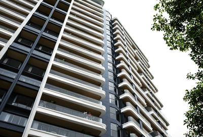 1 Bed Apartment with Swimming Pool in Riverside - 2