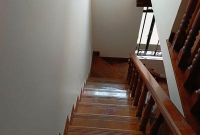 4 Bed Villa with En Suite in Lavington