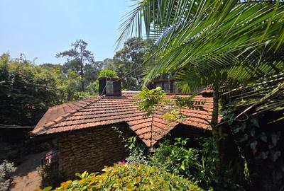 4 Bed House with En Suite in Lake View - 2