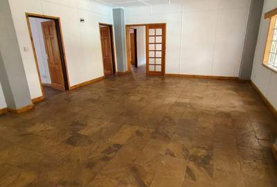 4 Bed Townhouse with En Suite in Kilimani - 3