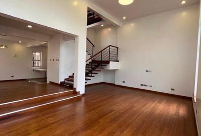 4 Bed Townhouse with En Suite in Lavington - 3