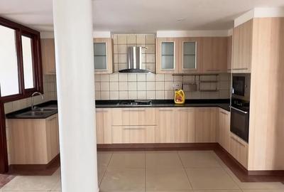 2 Bed Apartment with En Suite at Suguta Road - 3