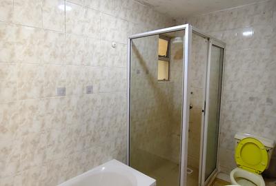 3 Bed Apartment with Borehole in Kileleshwa - 3