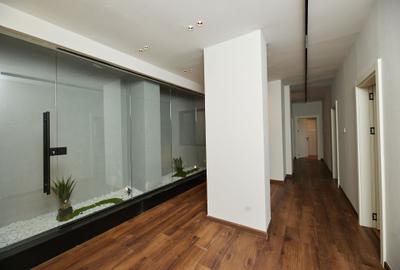 5 Bed House with En Suite at Elgeo Road - 3