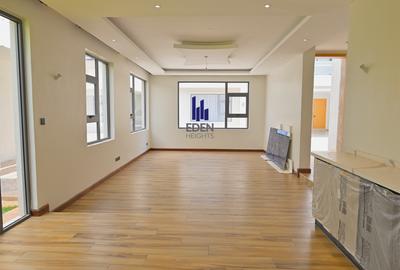 6 Bed Townhouse with En Suite in Lavington