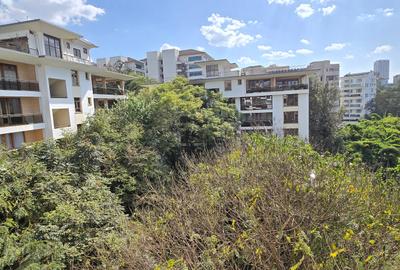 3 Bed Apartment with En Suite at Riverside - 3