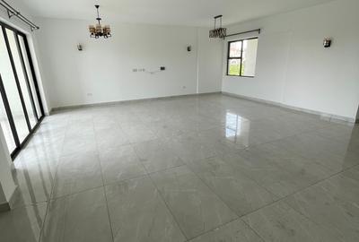 3 Bed Apartment with En Suite in Westlands Area - 2