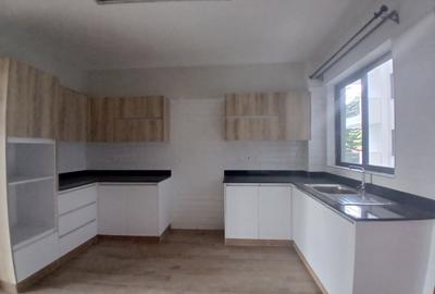 3 Bed Apartment with En Suite at Mandera Road - 3