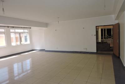 3 Bed Apartment with En Suite in Brookside