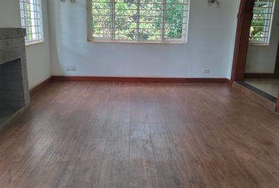 5 Bed Townhouse with En Suite in Rosslyn - 4
