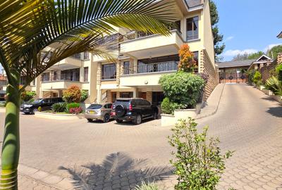5 Bed Townhouse with En Suite at Convent Drive