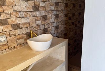 6 Bed Townhouse with En Suite in Watamu