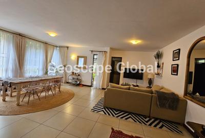 Furnished 2 Bed Apartment with En Suite in Spring Valley
