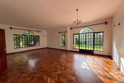 5 Bed Townhouse with En Suite in Kitisuru - 4