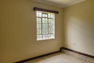 0.5 ac Office with Service Charge Included in Karen