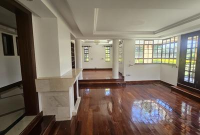 5 Bed House with En Suite in Runda - 3