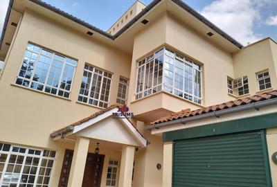 4 Bed Townhouse with En Suite in Kyuna
